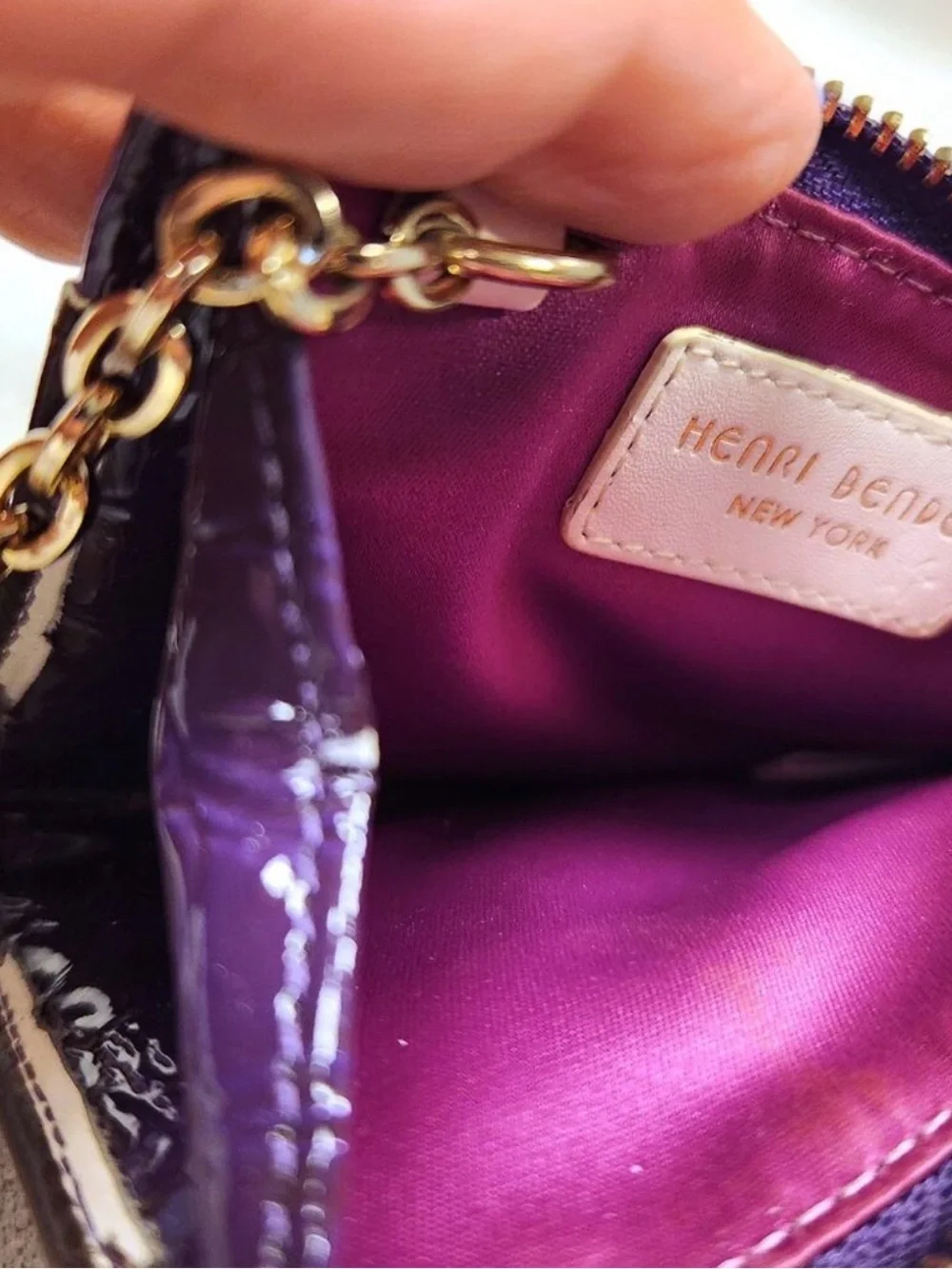 henri Bendel NY - Card Case - Key Chain - Purple Patent - EUC